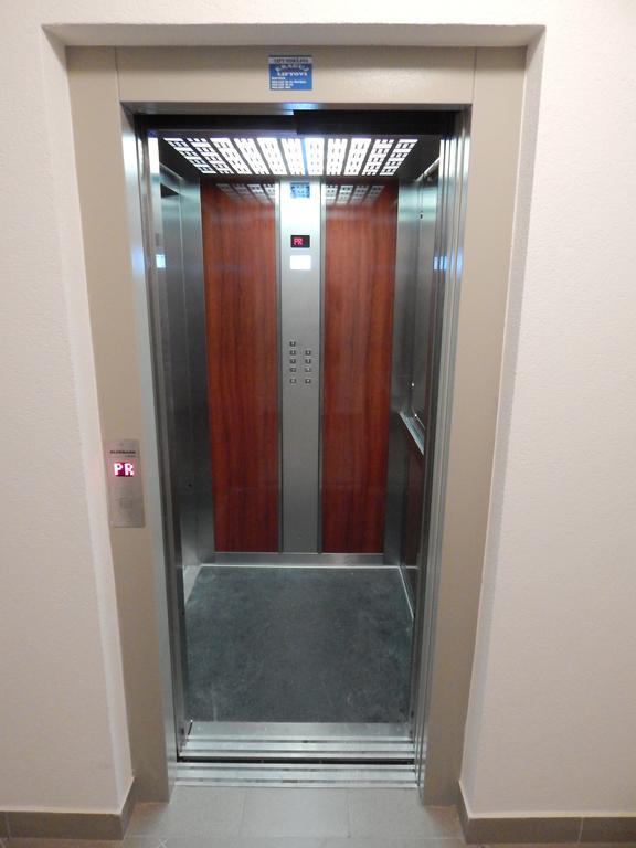 Apartments Center Kg Крагуевац Стая снимка